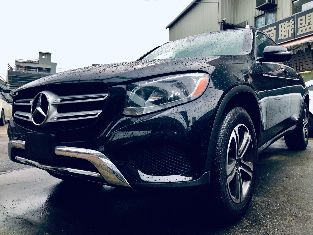 2017年 BENZ 賓士 GLC300