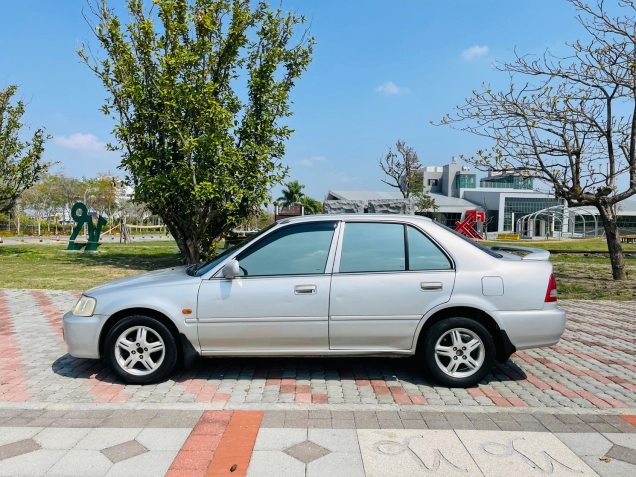 2001 Honda City 1.5 尊貴型